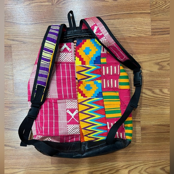Authentic handmade Kente cloth backpack - Picture 8 of 8
